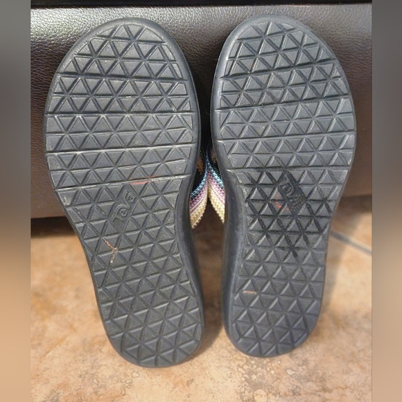 Teva Mush Women's Sandals - Picture 7 of 7